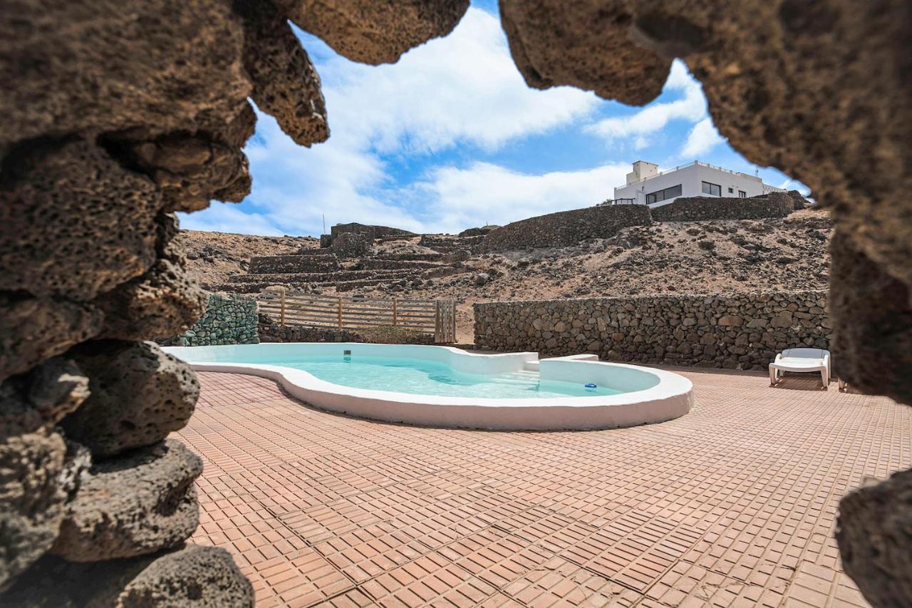 Playa Marina Eco Beach And Pool Bungalow Mala View Ариета Екстериор снимка